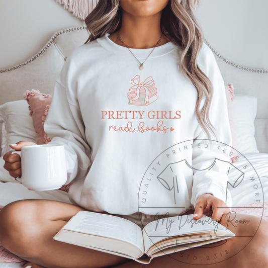 Pretty Girls Read Books Graphic Tee